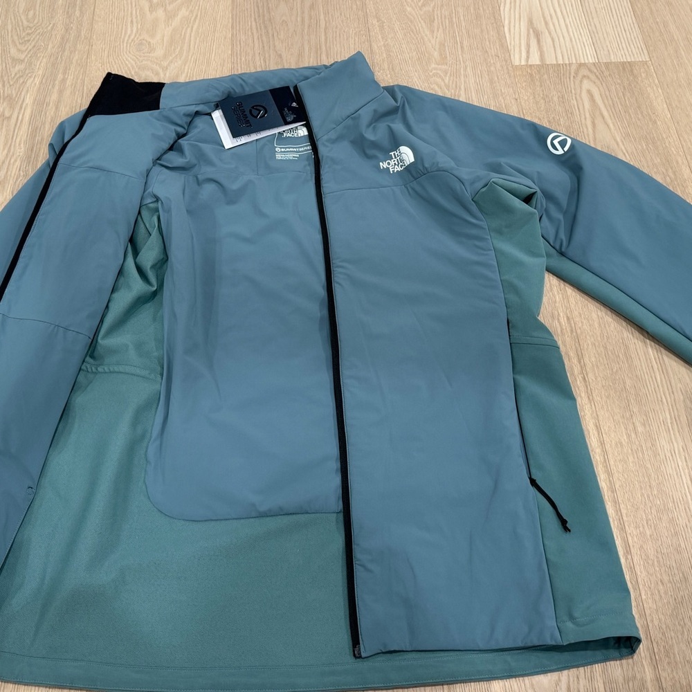 NWT mens hybrid jacket The north face M summit series
goblin blue